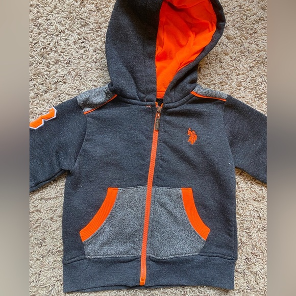 U.S. Polo Zip Up sweatshirt - Picture 3 of 6